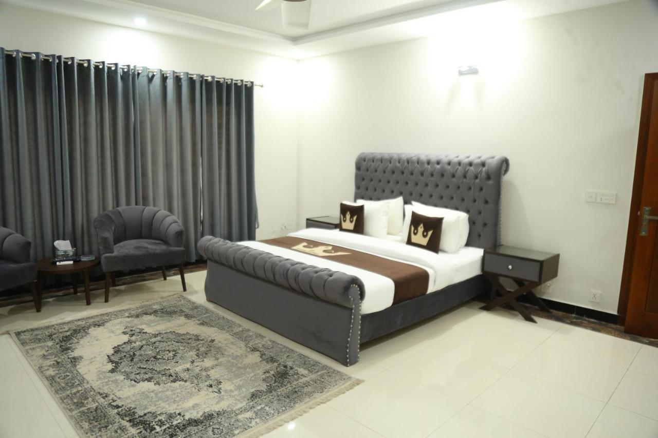 Grand Royal Bed & Breakfast Islamabad Bagian luar foto