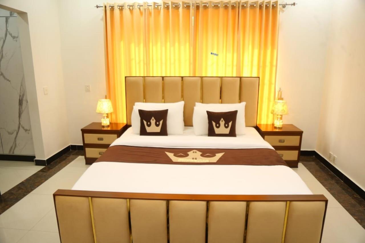 Grand Royal Bed & Breakfast Islamabad Bagian luar foto