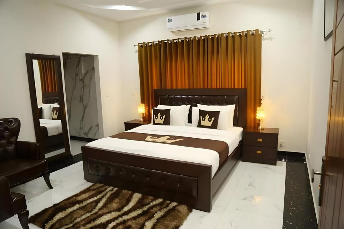Grand Royal Bed & Breakfast Islamabad Bagian luar foto