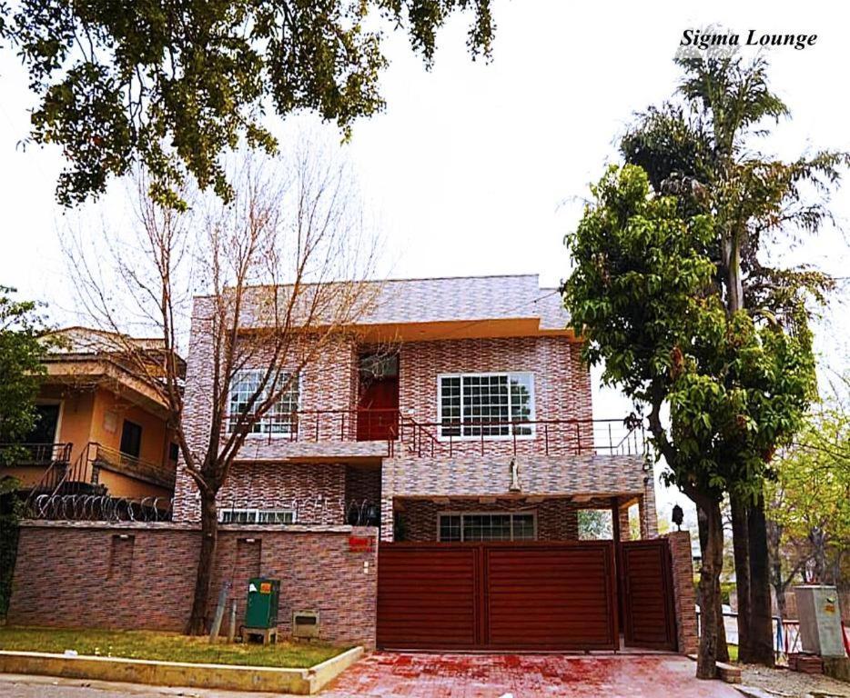 Grand Royal Bed & Breakfast Islamabad Bagian luar foto