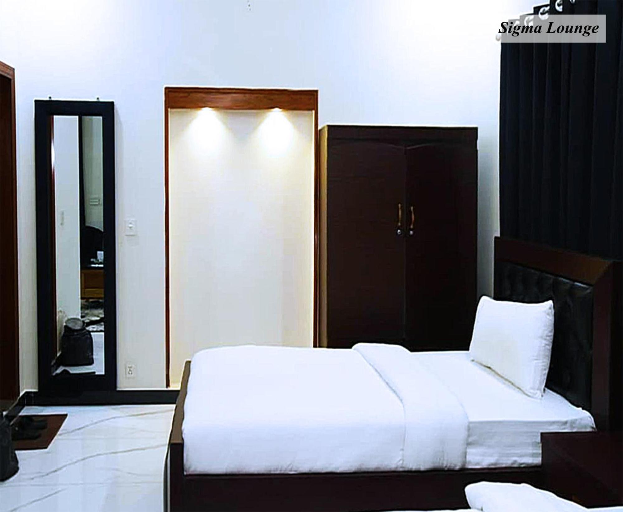 Grand Royal Bed & Breakfast Islamabad Bagian luar foto